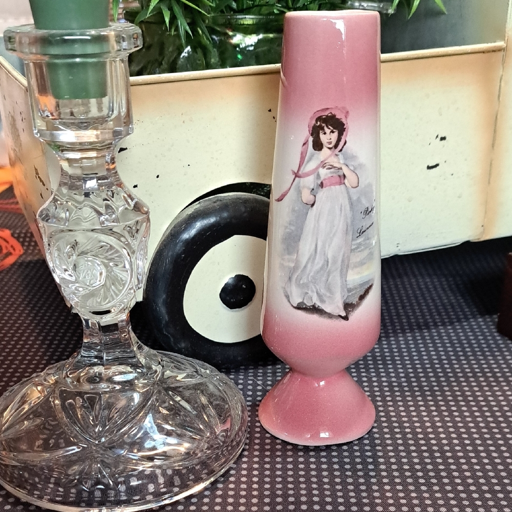 Pinky Ceramic Vase with Vintage Lady Design - Pink and White